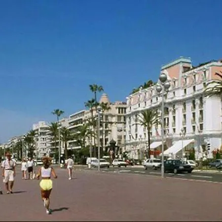 Vue Exceptionnelle - Ma Terrasse Sur Le Front De Et - 34 M2 - Juan-les-pins *